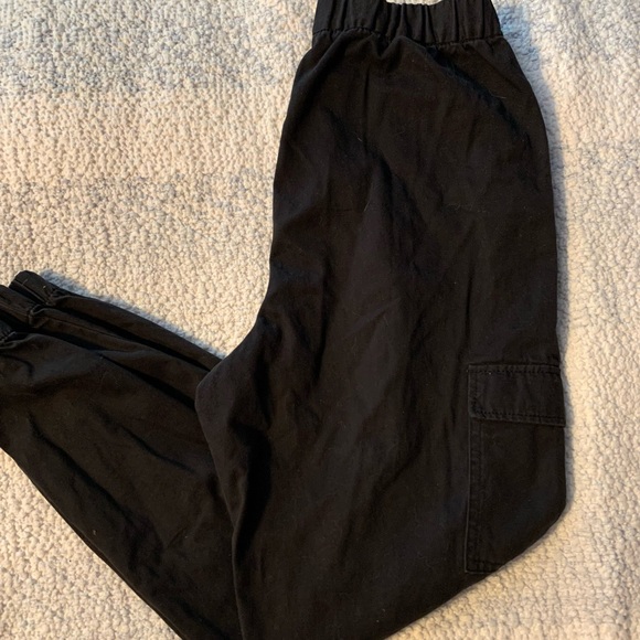 Black, baggy cargo pants - Picture 3 of 4